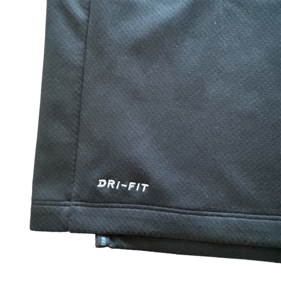 Nike Women’s 1/4 Zip Lightweight Jacket w Thumbholes Black w/ neon green Medium - Picture 6 of 11